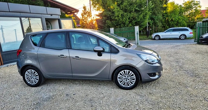 Opel Meriva cena 26500 przebieg: 190000, rok produkcji 2014 z Siemiatycze małe 781